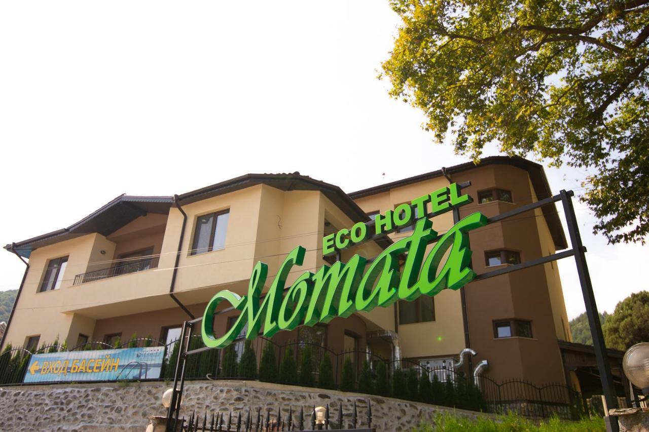 Eco Hotel Momata Kolarovo Buitenkant foto