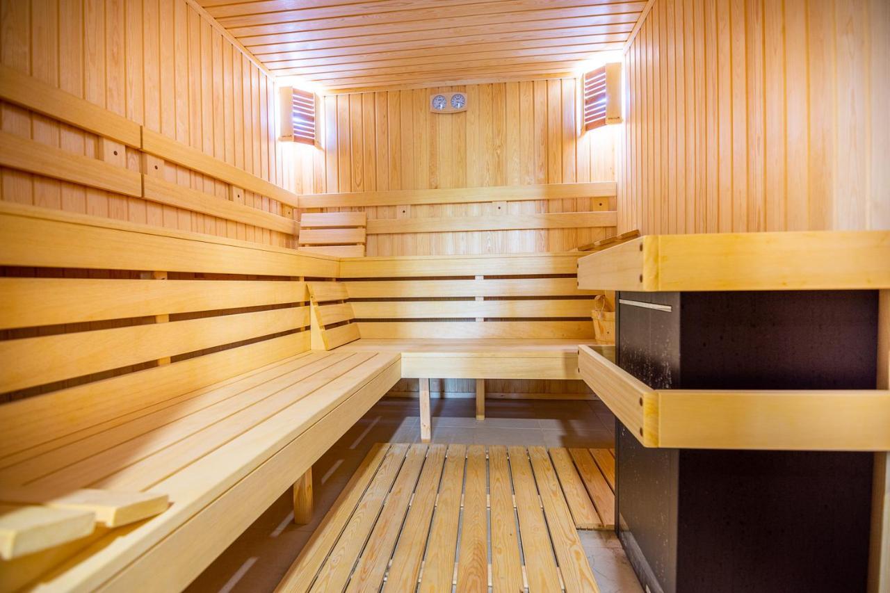 Eco Hotel Momata Kolarovo Buitenkant foto