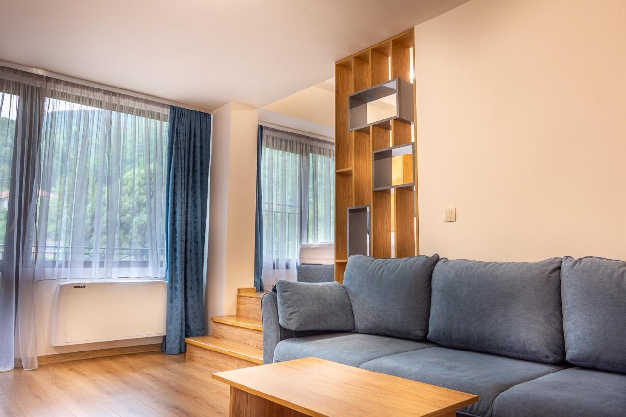 Eco Hotel Momata Kolarovo Buitenkant foto