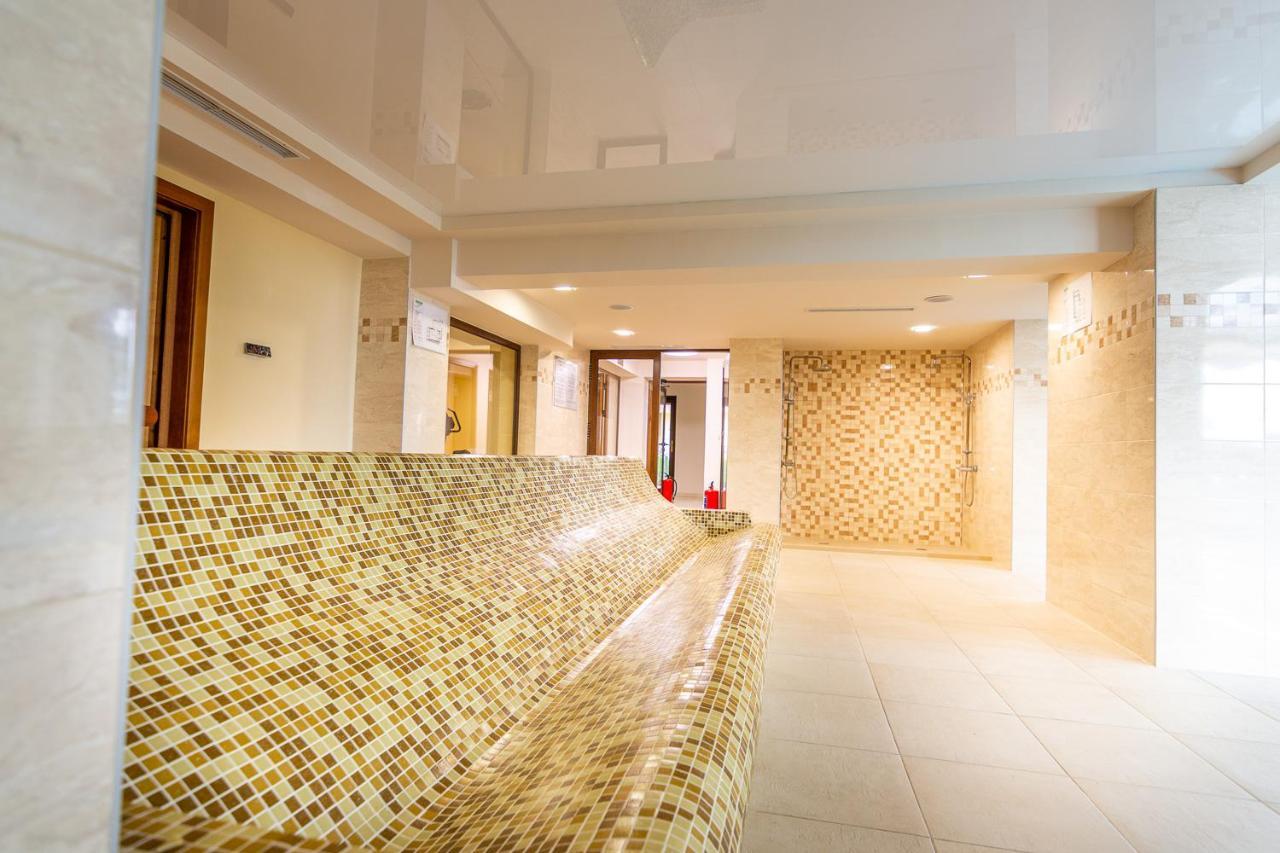 Eco Hotel Momata Kolarovo Buitenkant foto